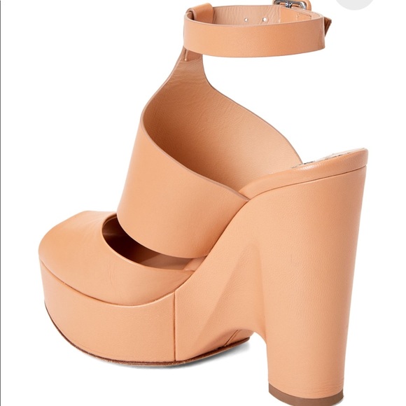 Roberto Cavalli Nude Wedges - Picture 5 of 6